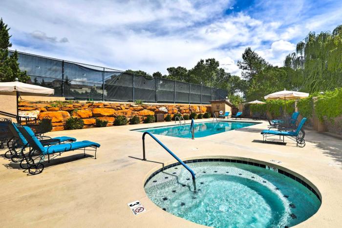 Mtn Views + Hot Tub Access: Sedona Golf Retreat!