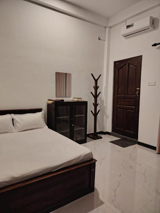 Cinnamon Shade by Achievers