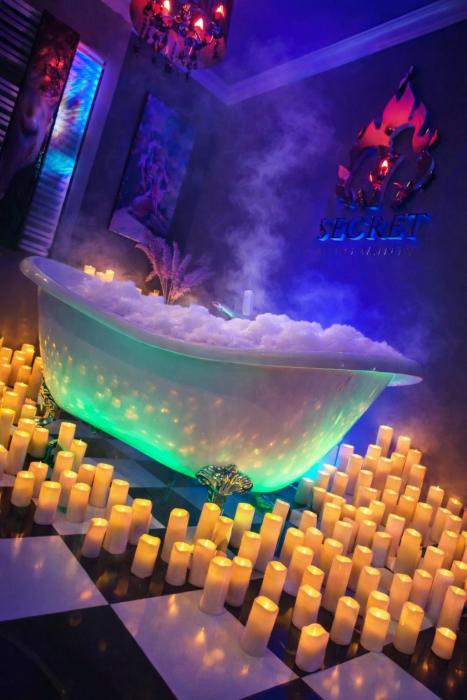 Pink Pole Spa by Secret Apartament