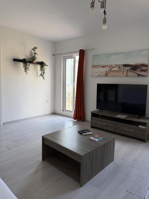 Calypso - 3BR Apartment in Central Paceville