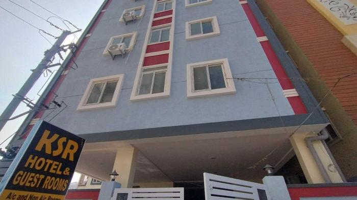 Hotel O KSR Guest Rooms