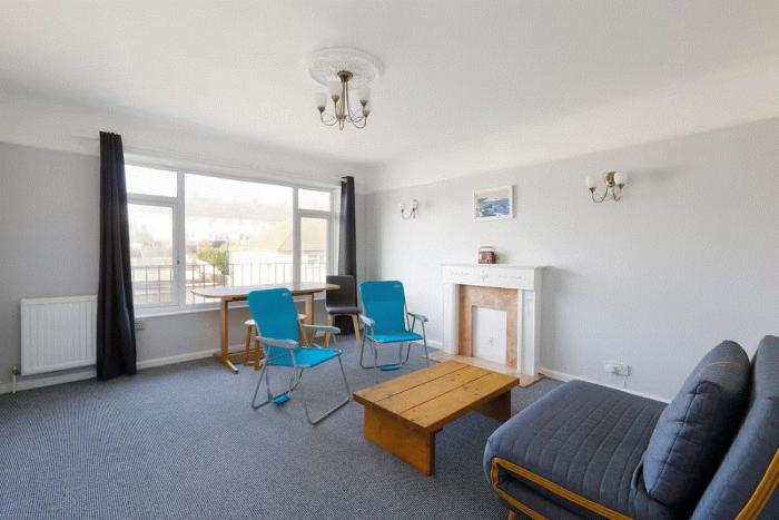 A spacious 2-bed flat in Brighton by the sea!
