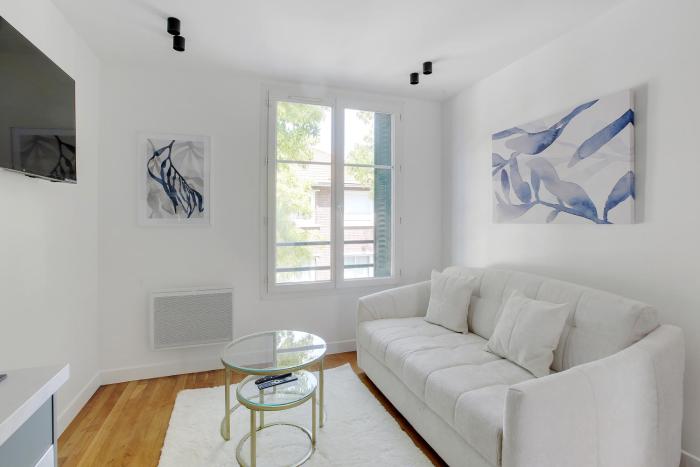 Comfort in Saint-Ouen Air-conditioned apartment