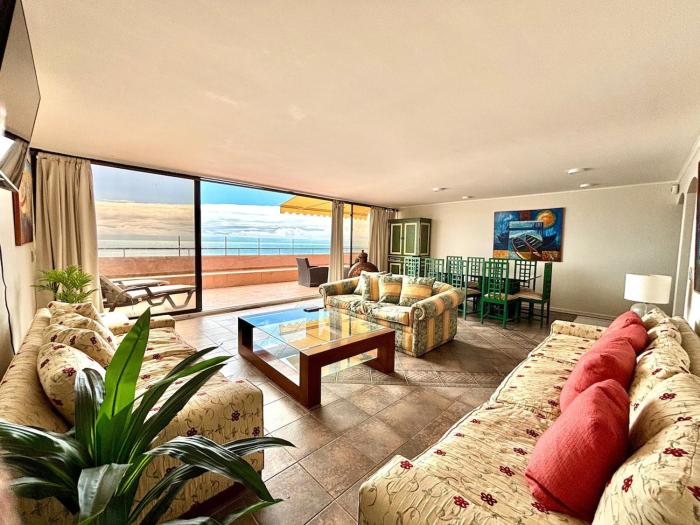 Espectacular departamento de primera linea