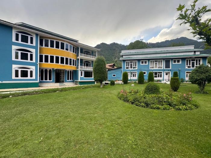 Pahalgam Resorts & Cottages