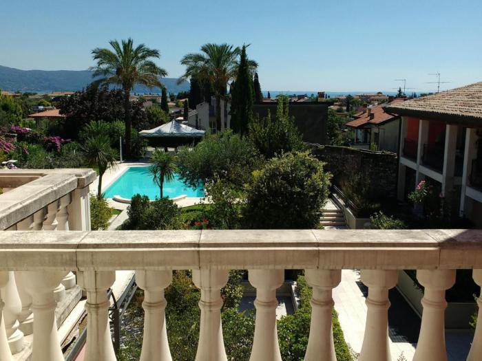 Apartment Stilvolle Wohnung in Toscolano Maderno by Interhome