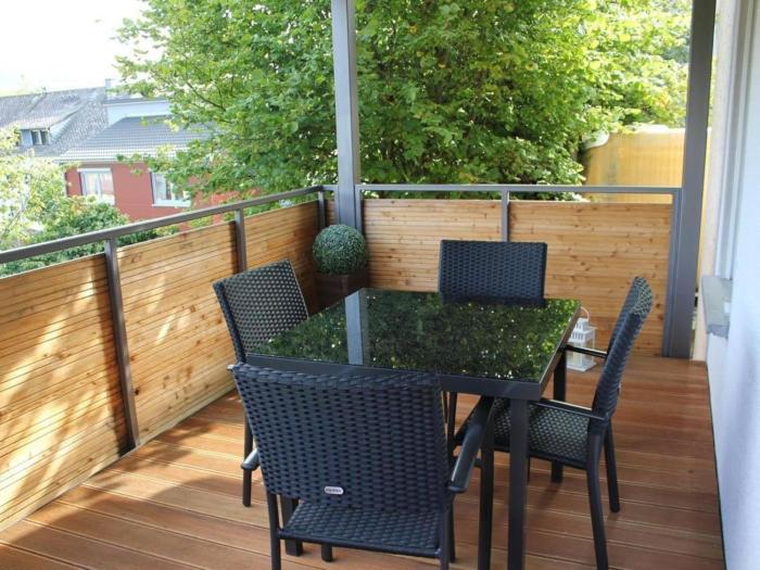 Apartment Schiefer Blick- Wohnung mit Terrasse und Balkon by Interhome