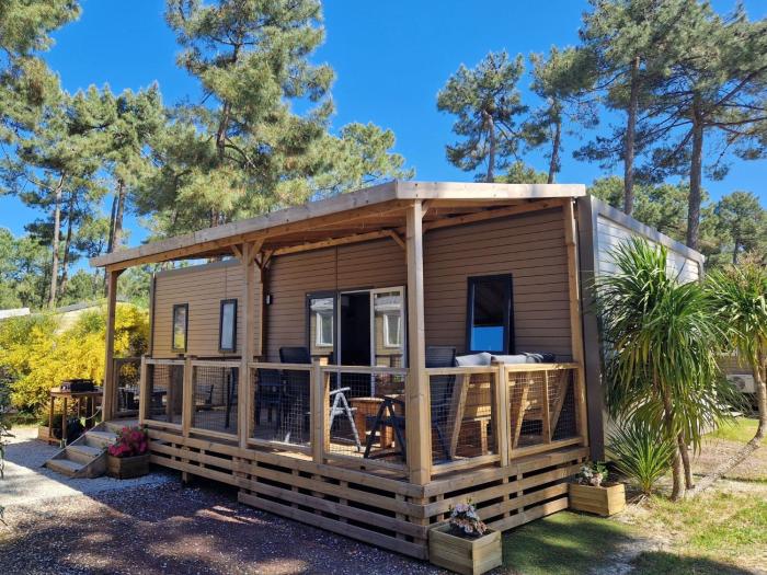 Apartment Mobil-home tout confort Camping 5 à Montalivet by Interhome