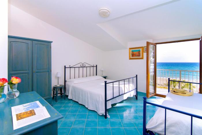 Il Mare dei Filosofi - Via Lungomare