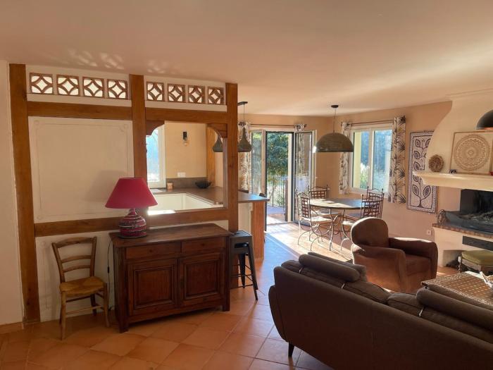 Quiet house in Provence Verte