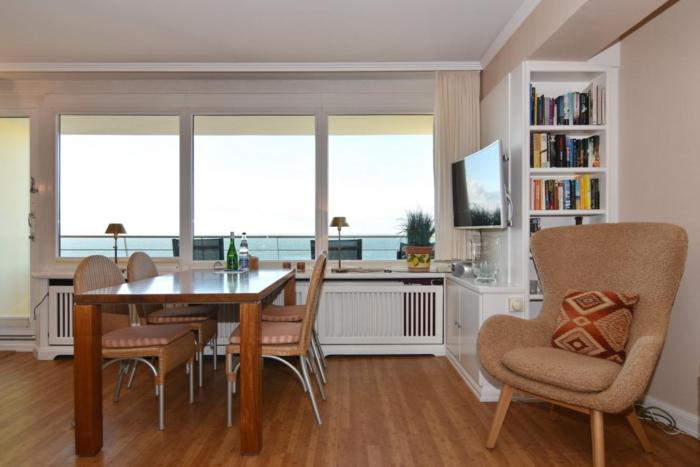 Metropol, Whg 219, Seeseite 9OG