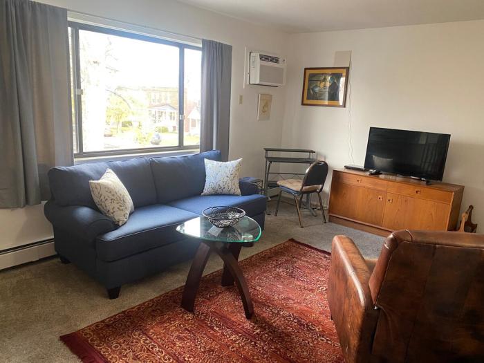 Lakewood Apartment No 9