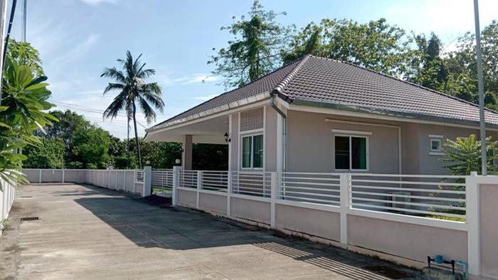 3 bedroom house in quiet area