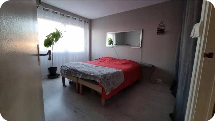 Grande chambre de 16m2