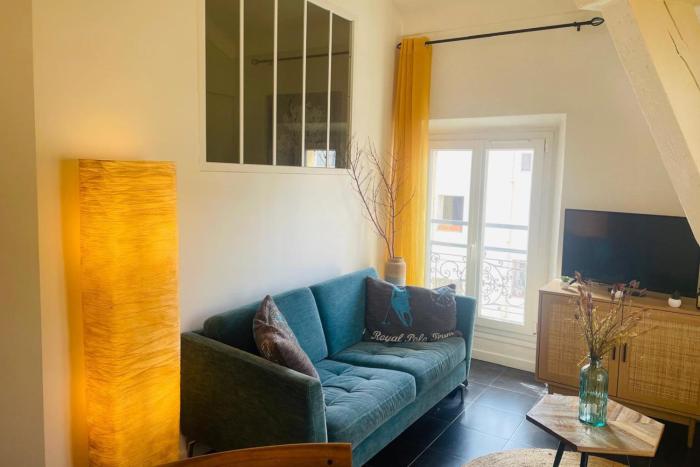 Bright apartment in Cannes for 5 people