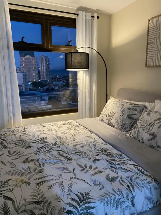 Sofi Staycation- Aurora Escalades