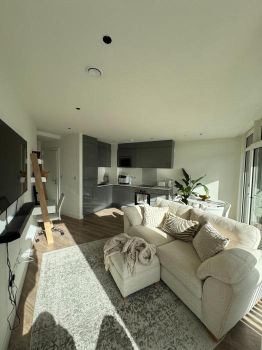 Modern brand new 1-bed apartment in Canning Town