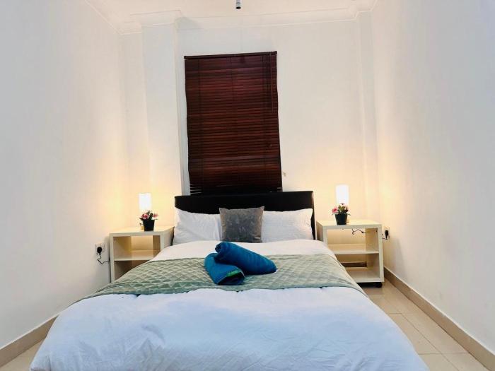 3 Bedroom Apartment in Hamersmith near Heathrow