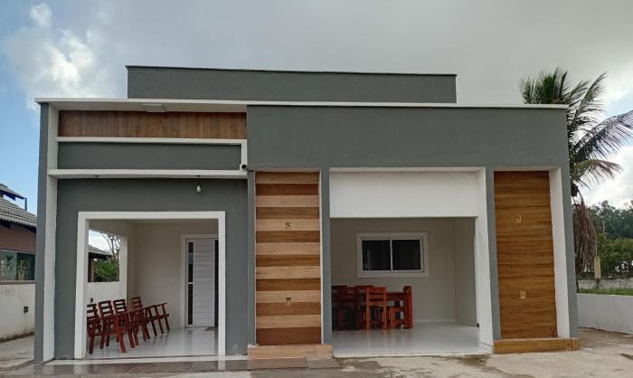 Casa ideal 6 quatros sendo 4 suítes 2 km do centro