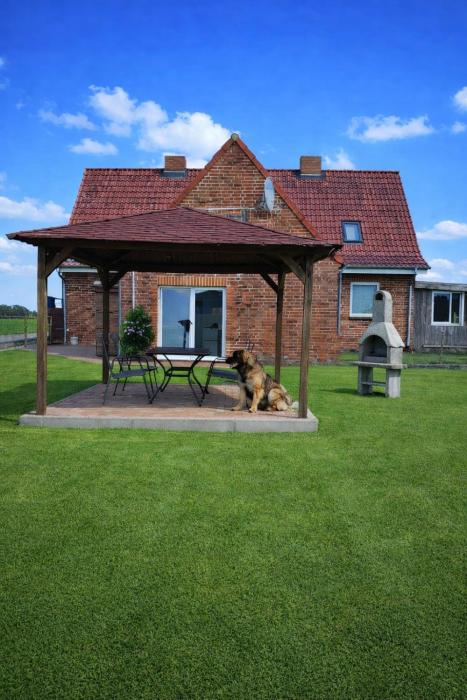 Familien- & haustierfreundliche Ferienwohnung mit Garten nahe Ostsee