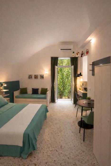 Neapolitan modern loft