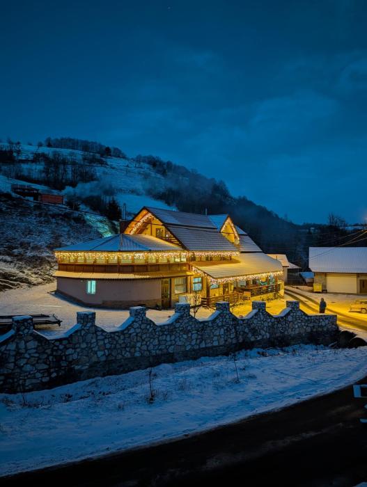 Cabana Daianna si Jessica