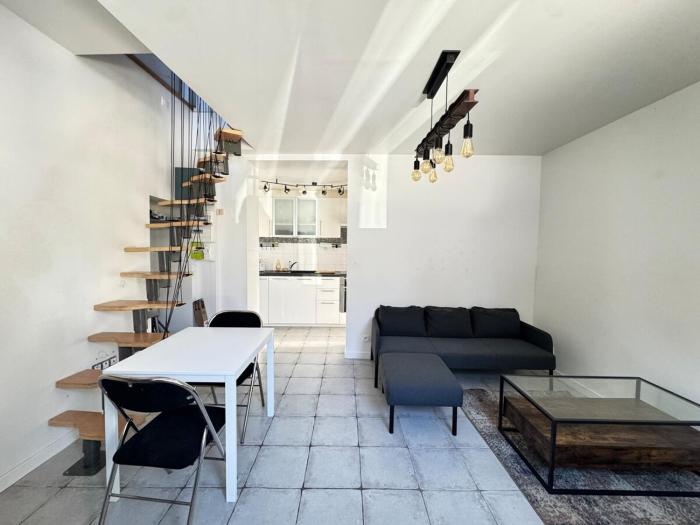 Maison entière au calme, Parking, Proche Paris