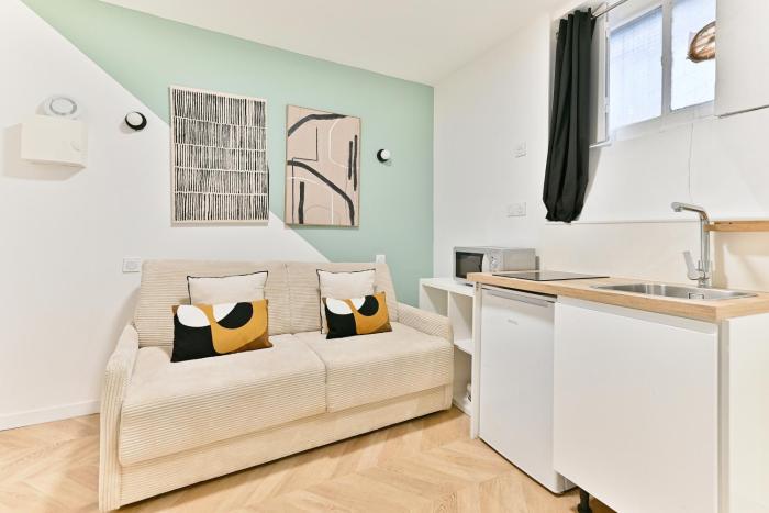 Small air-conditioned studio - Pereire