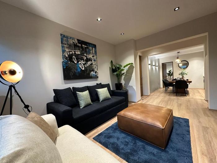 Modern and Elegant 2 Bedroom Apartment in Narvarte