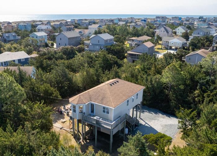 3 Bedrooms with Hot Tub, Fire Pit, Pet Friendly