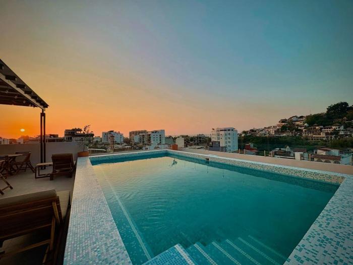 OVATA TH-1 - ZONA ROMANTICA