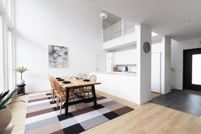 Glorious semi-detached house, with yard, sauna, parking with charging