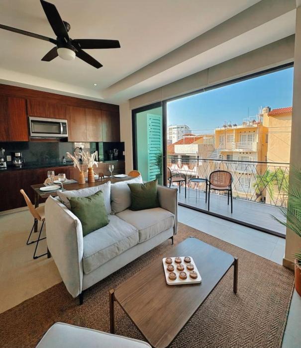 OVATA 101 - ZONA ROMANTICA