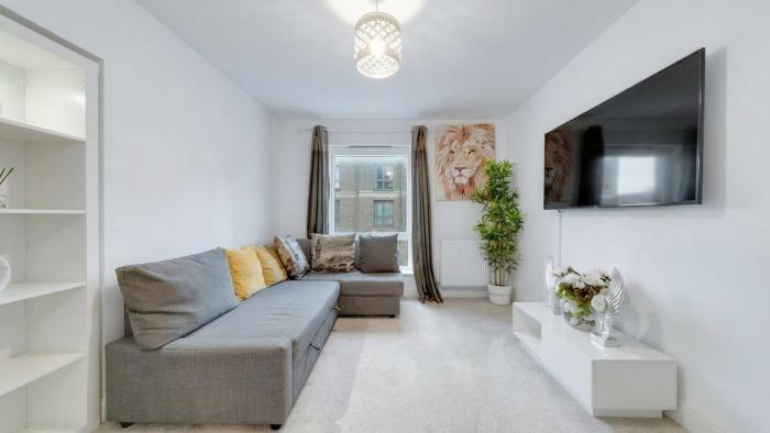 Comfortable 1-Bedroom Apartment Near Station - Business & Leisure Friendly