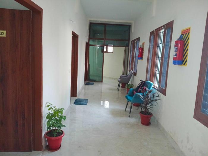 Hotel O S Town Guest House