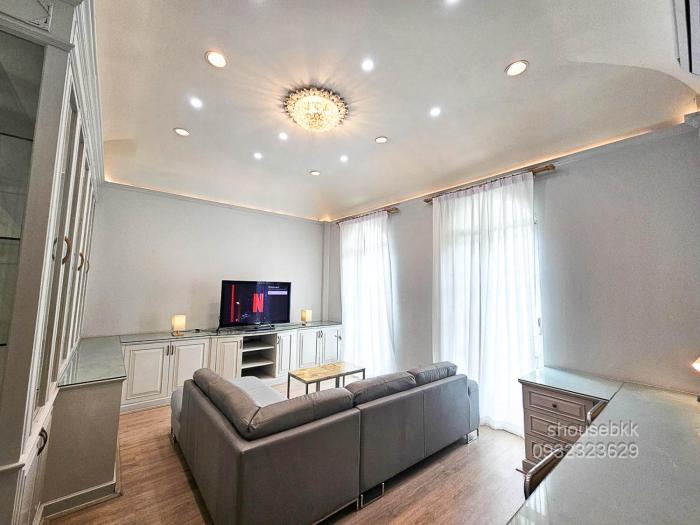 Spacious 3 Ensuite Bedrooms Townhouse in Rama 3, Bangkok