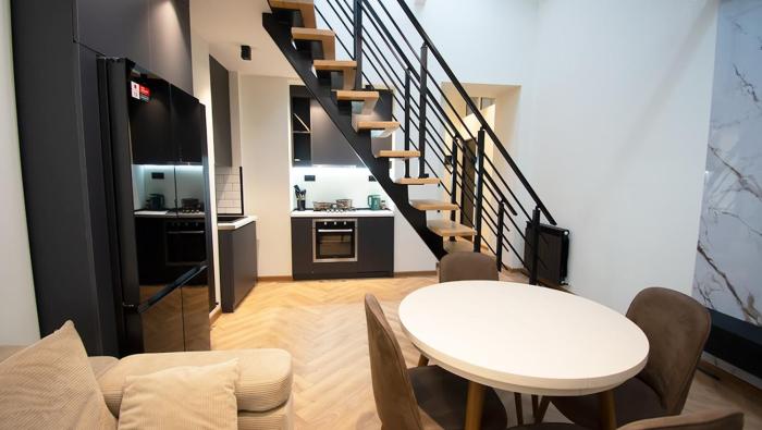 Urban Stay Tbilisi - Renovated 3BR near metro