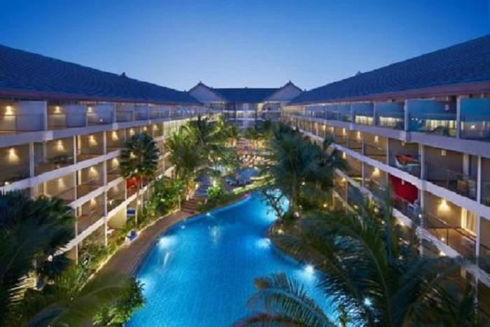 Hotel Encore Seminyak Bali - Premier Room with Pool View