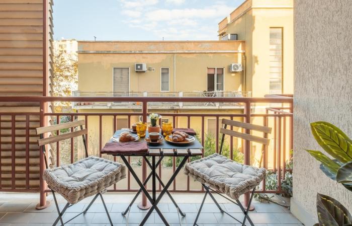 10 minutes from the Poetto Beach, modern apartament with design and comfort