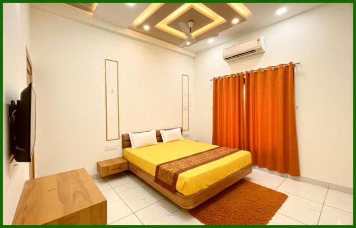 UJJAIN HOTEL GR Mahakal Temple Fully Air Conditioned rooms,wifi Available - Top Rated Hotel in UJJAIN