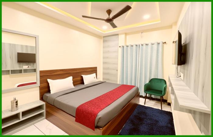 Hotel Budget Diamond Inn Near Mahakal Temple -All Room Air conditioned And Spacious, with Wifi -Best Budget Hotel