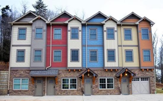 Creekside E17, Frisco Kid Retreat Jacuzzi Sleeps 11