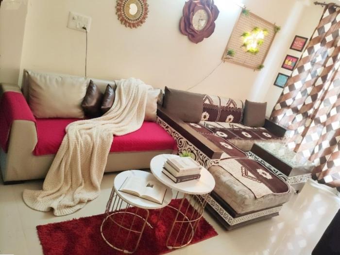 Exclusive Floor on Manali Expressway for Family