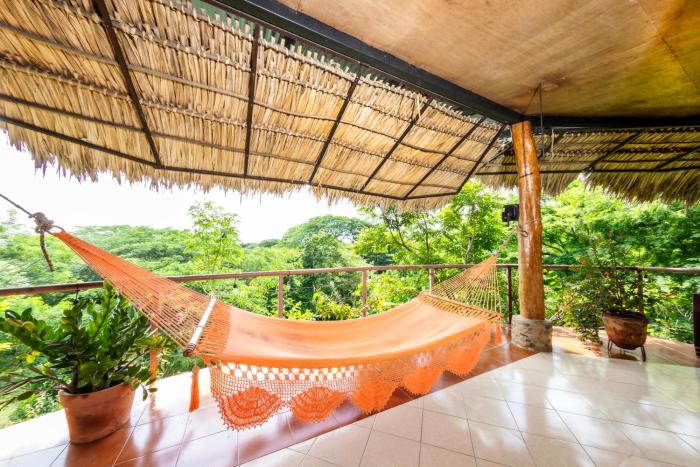 Oceanview Treetop Casita - Walk to Beach, Private, and Eco