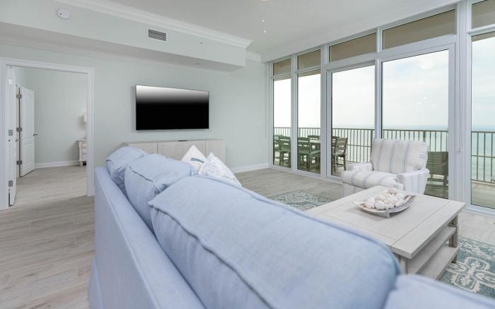 Phoenix Gulf Towers 1601