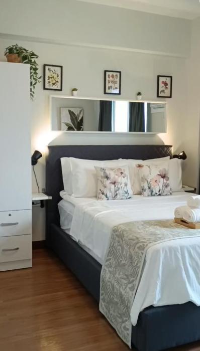 Heaven45 - 2BR Spacious Condo with City View and Netflix near NAIA, MOA, Makati and Manila 4-6pax