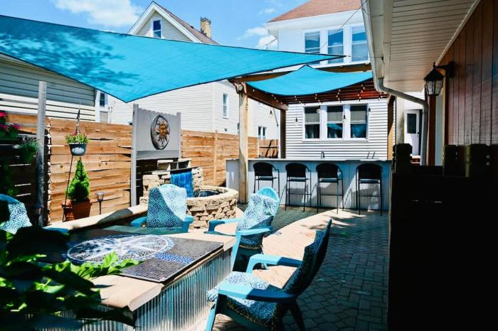 12 Person Grillin and Chillin Whole House Lakewood