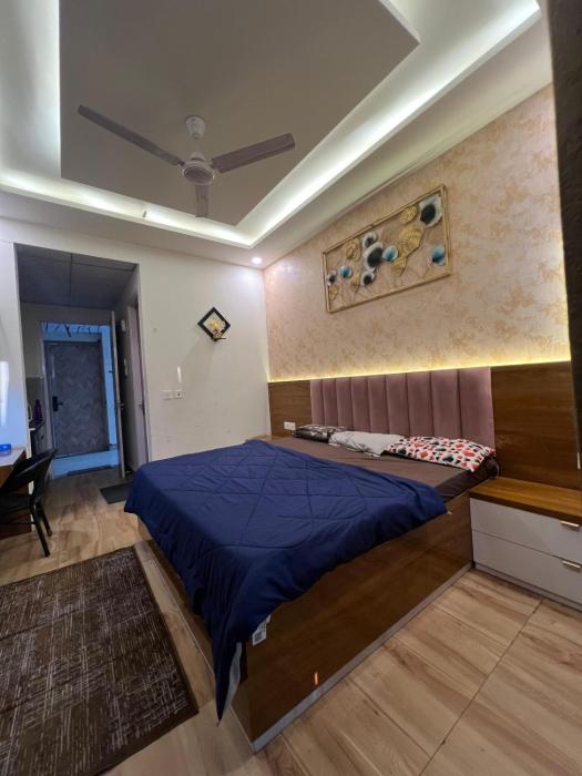 Greater noida stay