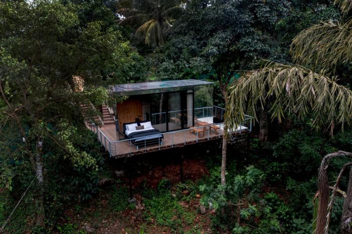 Birds Eye Estate- Mirror House