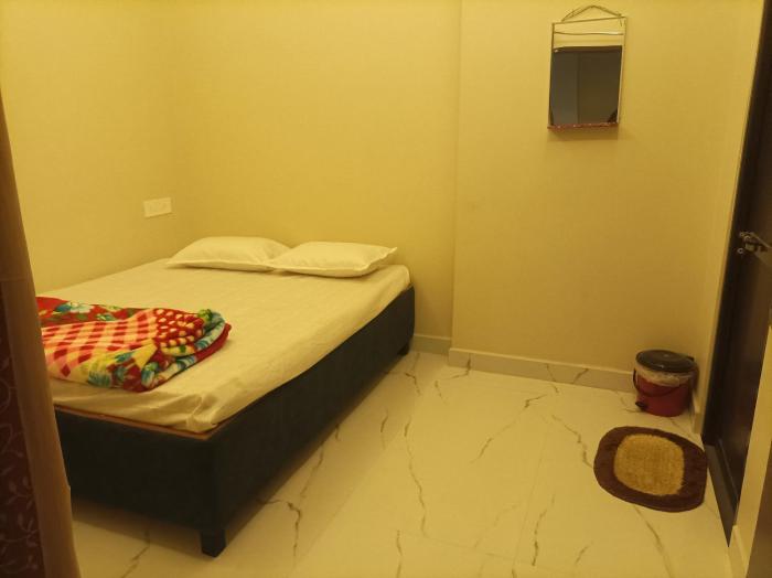 Adinath guest house